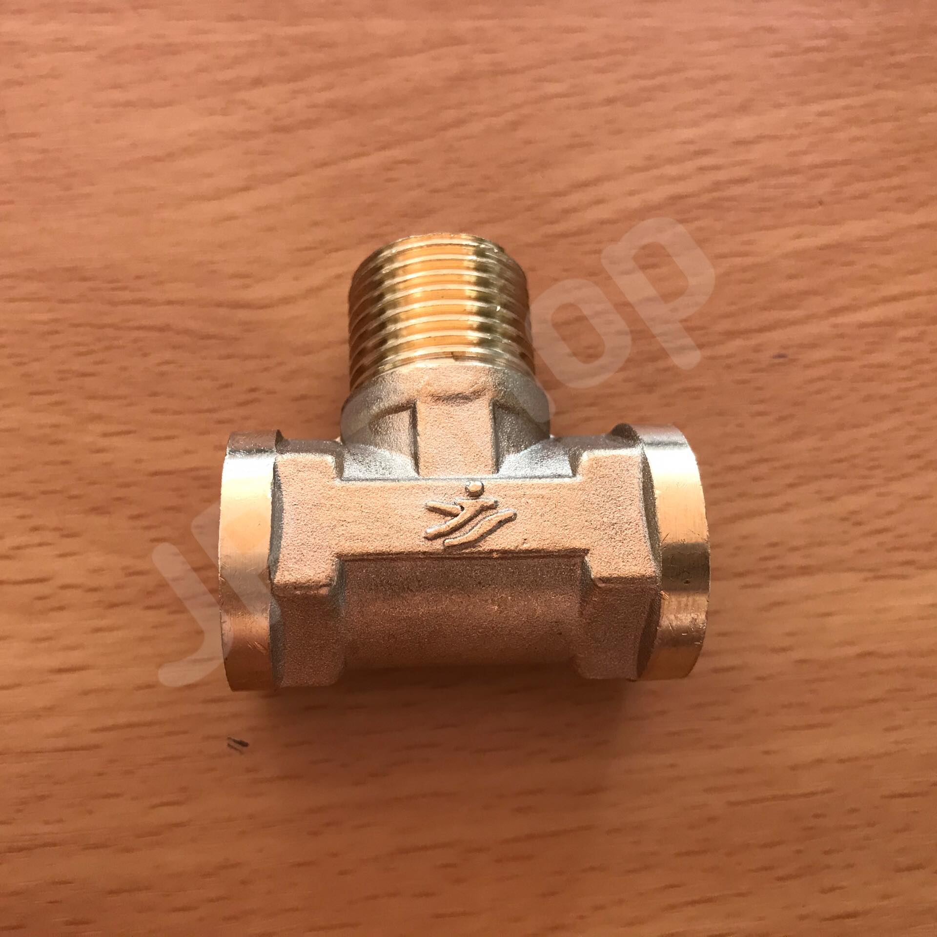 ข้อต่อทองเหลือง สามทางขนาด 4 หุน เกลียวใน 2 เกลียวนอก 1 ข้อต่อ ทองเหลือง สามทาง เกลียวนอก-ใน-ใน #1054