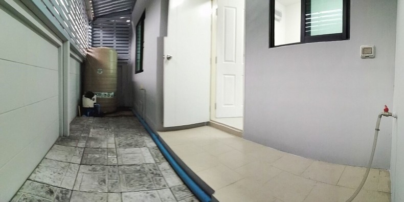 ขายทาวน์เฮ้าส์ ม.บ้านฟ้ากรีนเนอรี่ ปิ่นเกล้า สาย 5 ถ.บรมราชชนนี ต.บางเตย อ.สามพราน นครปฐม ใกล้เซ็นทรัลศาลายา / พื้นที่ 2 ชั้น 20 ตารางวา