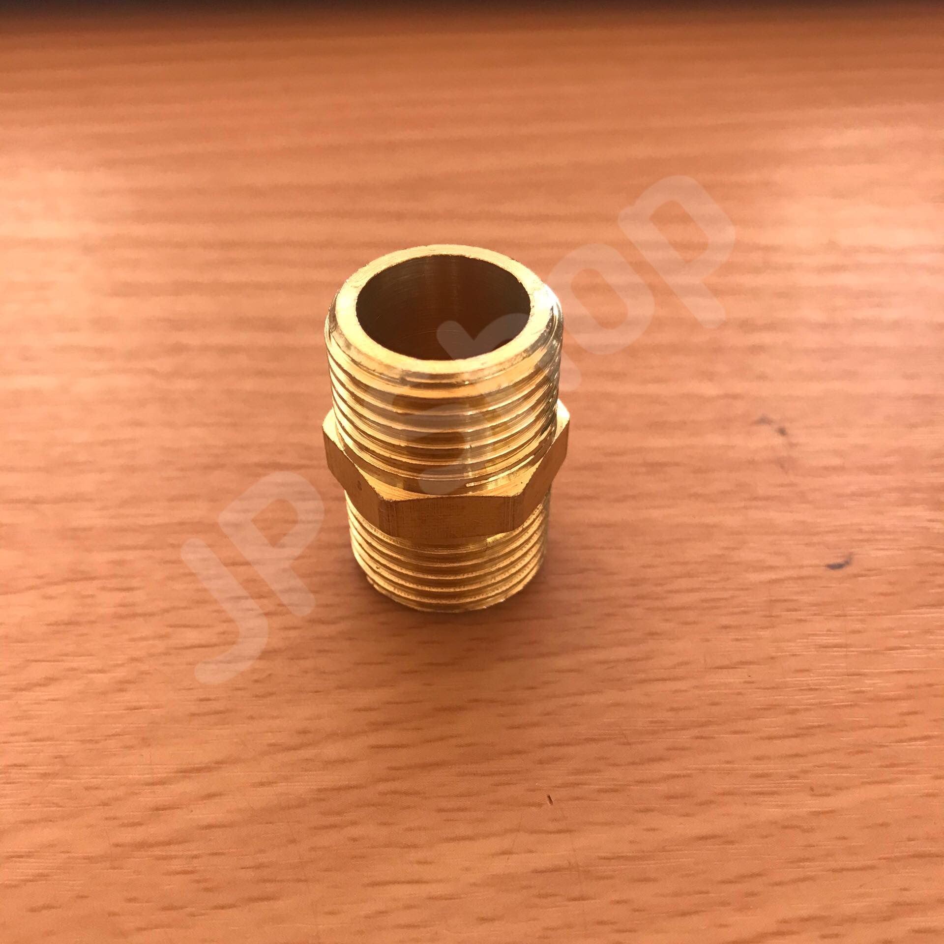 ต่อตรงนิปเปิ้ลทองเหลือง ขนาด 4 หุน ข้อต่อ ต่อตรง นิปเปิ้ล ทองเหลือง ขนาด 4 หุน #0254