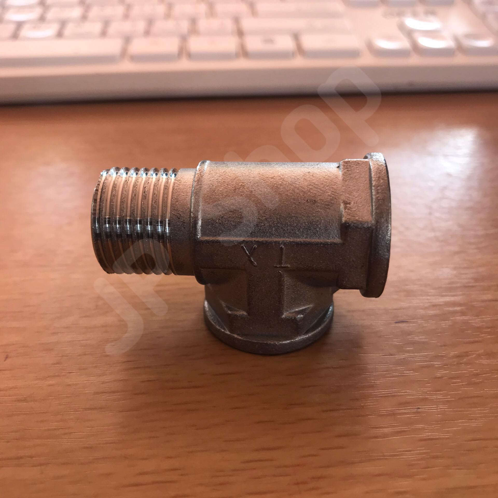 ข้อต่อสามทางสแตนเลส304 เกลียวนอก1 เกลียวใน02 ขนาด 4 หุน #3954