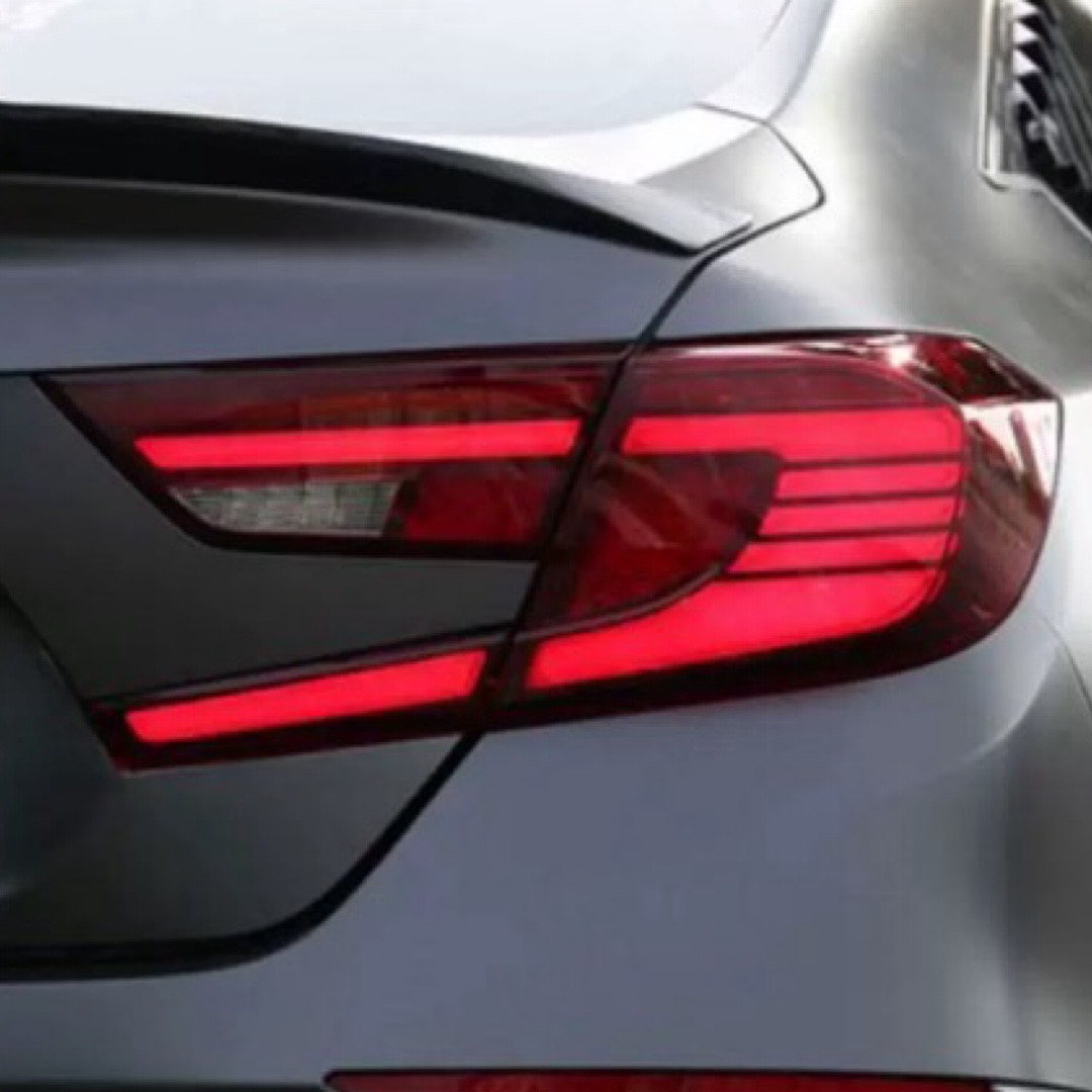 ไฟท้าย โคมไฟท้าย Honda Accord G10 รุ่น V.1 โคมแดง