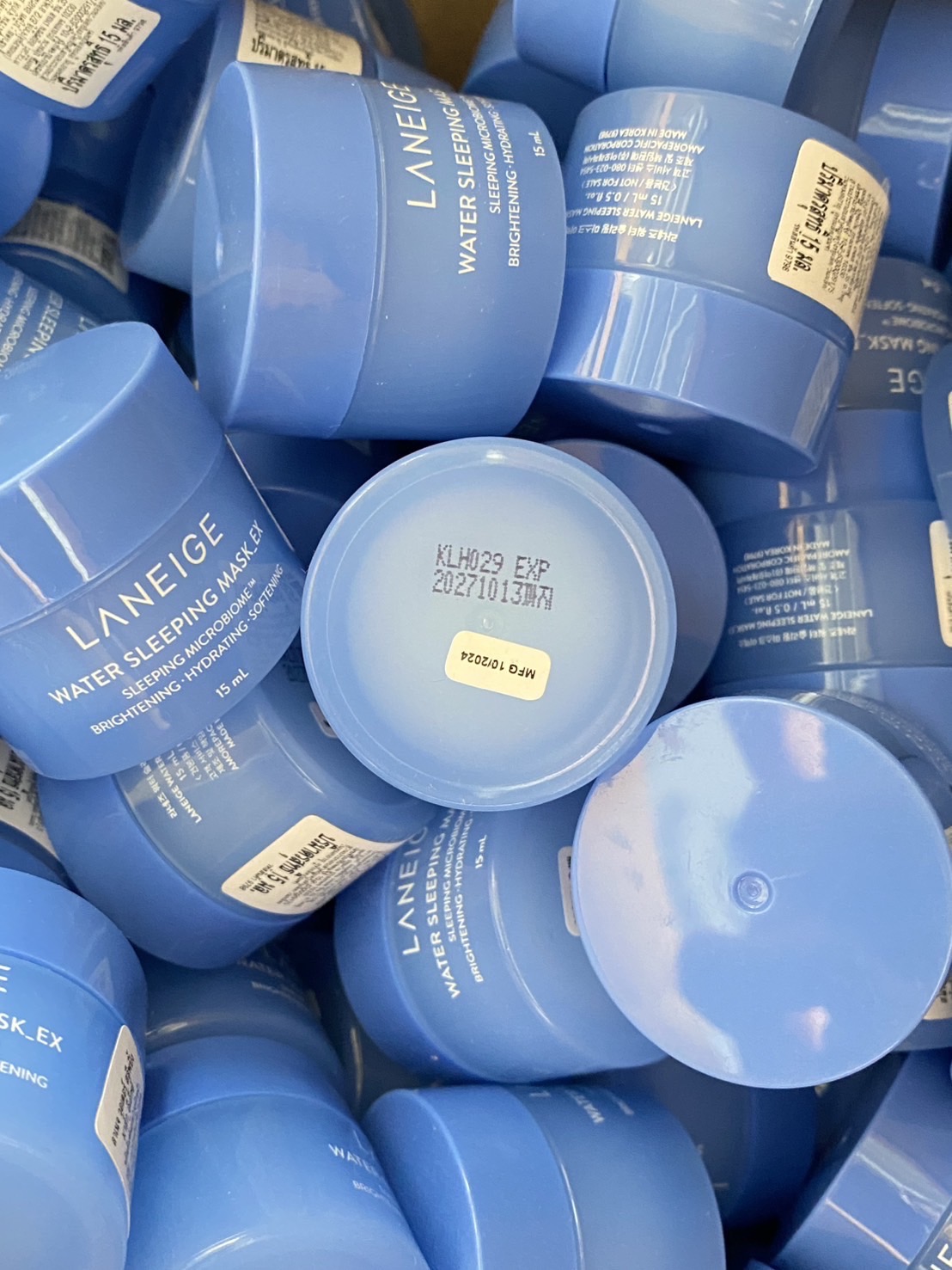 Laneige Water Sleeping Mask ลาเนจ สลีปปิ้ง ลอเตอร์ มาส์ก 15ml. (1กระปุก)