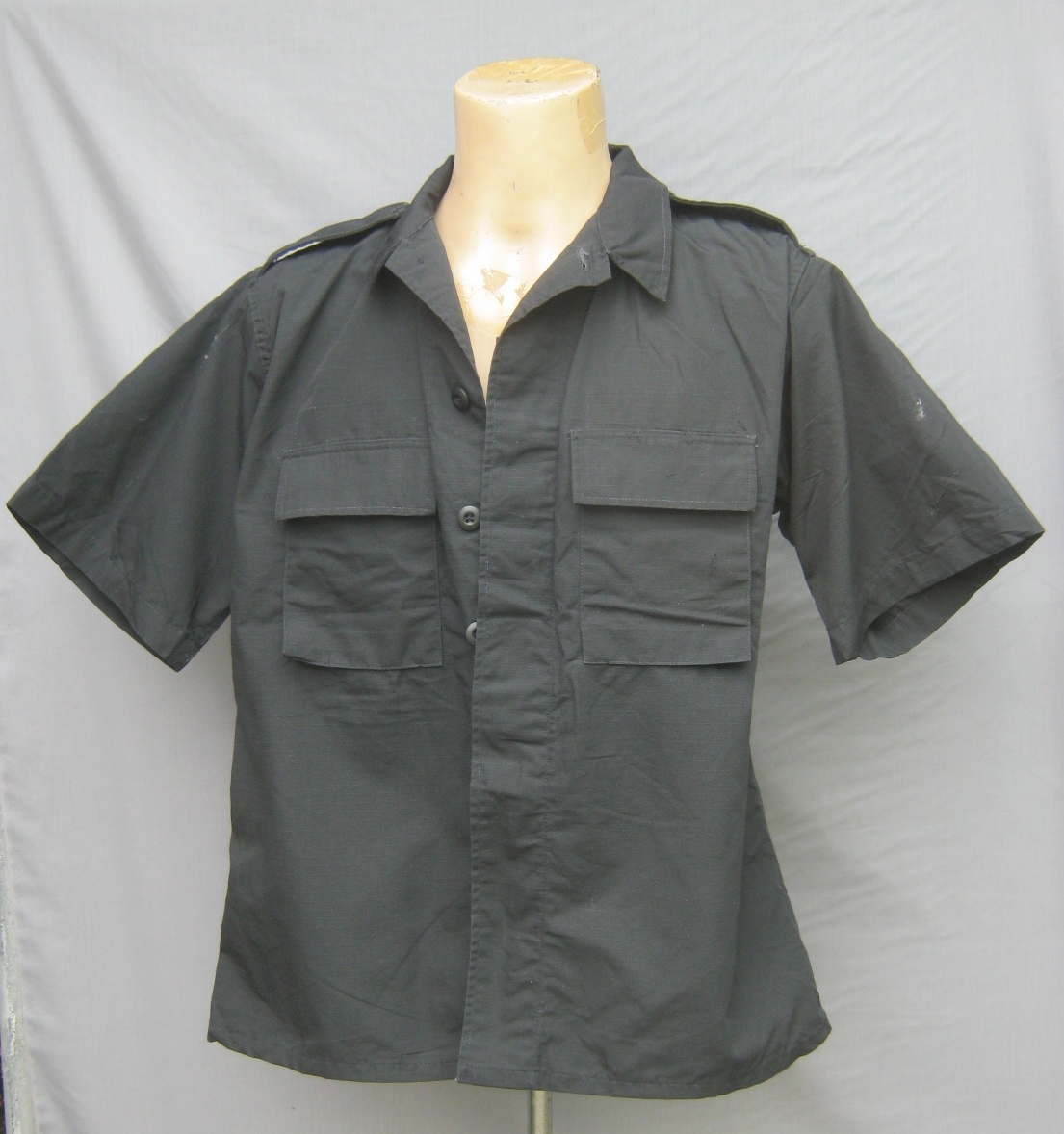 เสื้อ สีดำ Propper