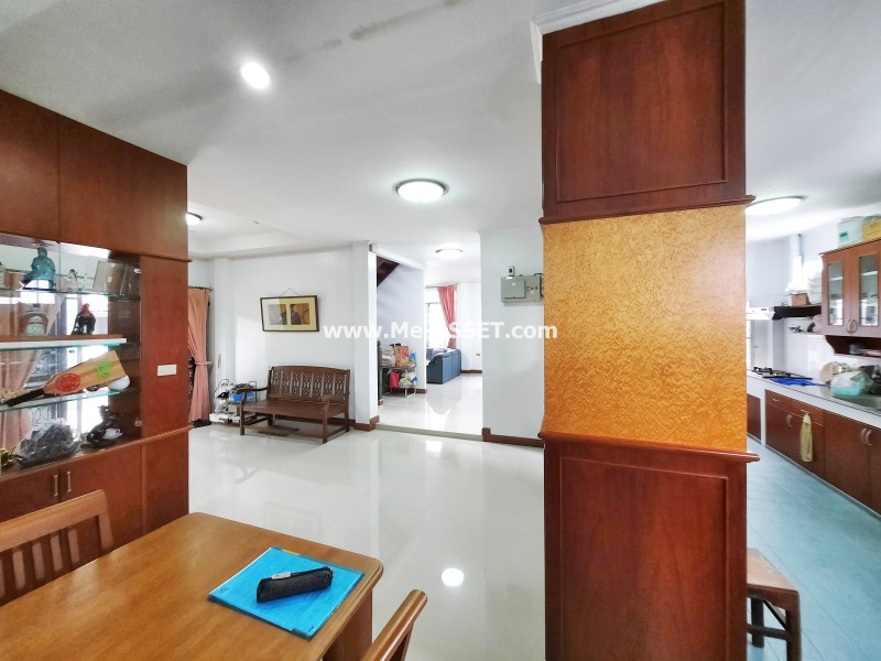 ขายบ้านเดี่ยว ม.วรารมย์ เฟส2 ถ.เพชรกษม 81 แขวงบางบอน เขตบางบอน กรุงเทพ / พื้นที่ 2 ชั้น 53 ตารางวา