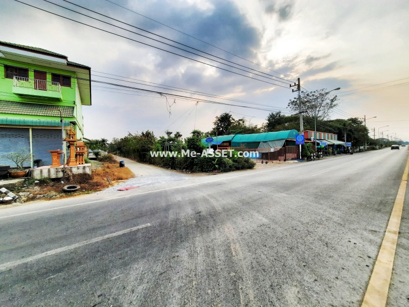 ขายที่ดินเปล่า ถ.ศาลายา-นครชัยศรี (งิ้วราย ซ.4) ต.งิ้วราย อ.นครชัยศรี นครปฐม / พื้นที่ 178 ตารางวา