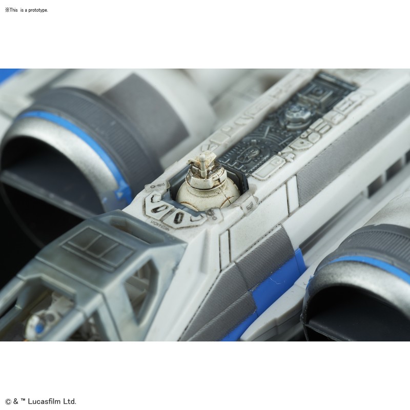 1/72 Blue Squadron Resistance X-Wing Fighter BANDAI - Star Wars
