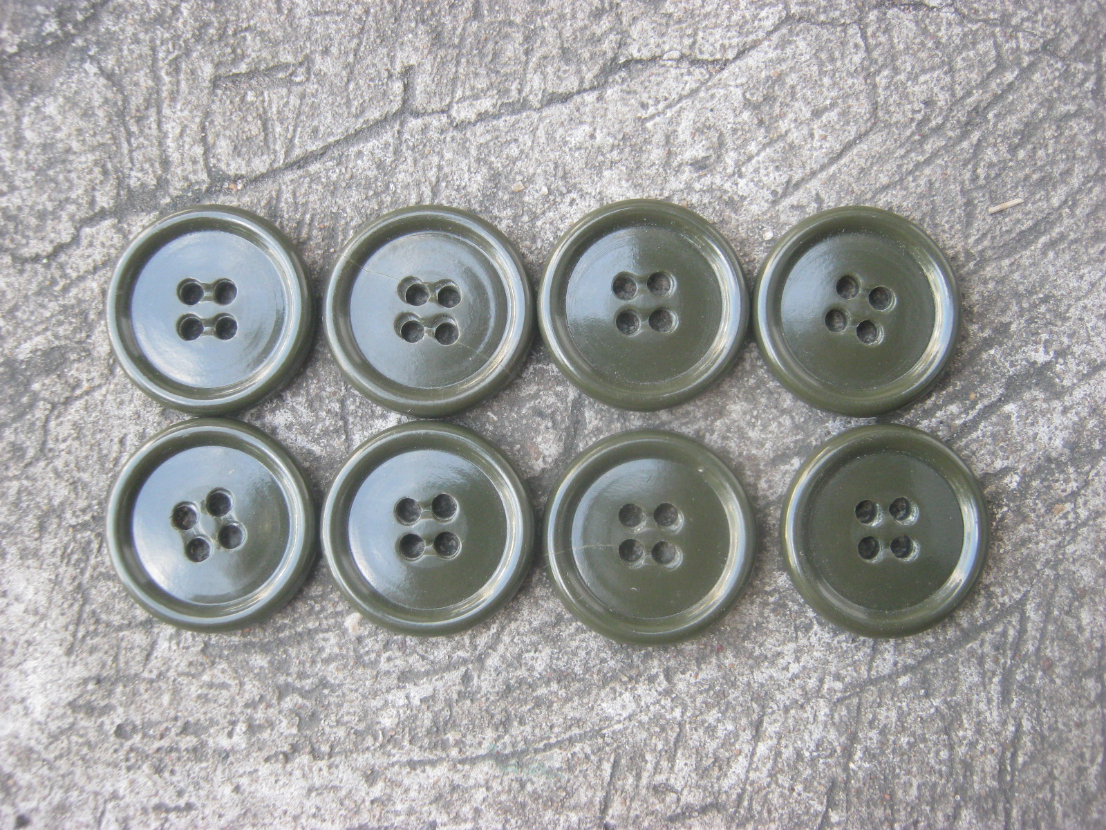 กระดุมสำหรับเสื้อ ทหาร