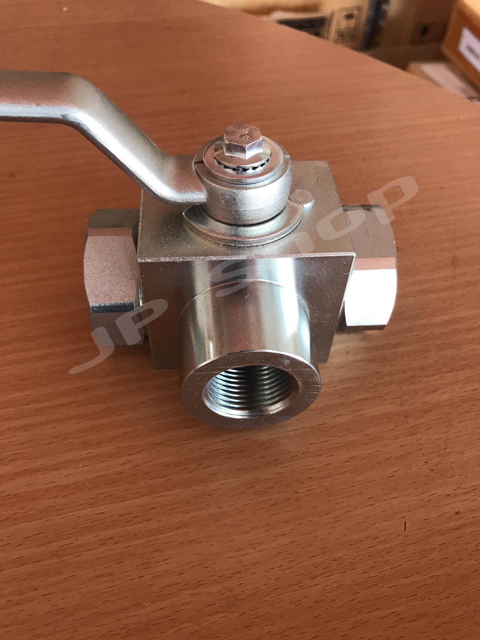 บอลวาล์ว3ทาง แรงดันสูงสำหรับไฮดรอลิก ขนาด3/4 (6หุน) #9996