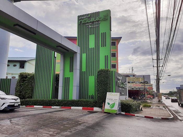 ขายทาวน์เฮ้าส์ ม.บ้านฟ้ากรีนเนอรี่ ปิ่นเกล้า สาย 5 ถ.บรมราชชนนี ต.บางเตย อ.สามพราน นครปฐม ใกล้เซ็นทรัลศาลายา / พื้นที่ 2 ชั้น 20 ตารางวา