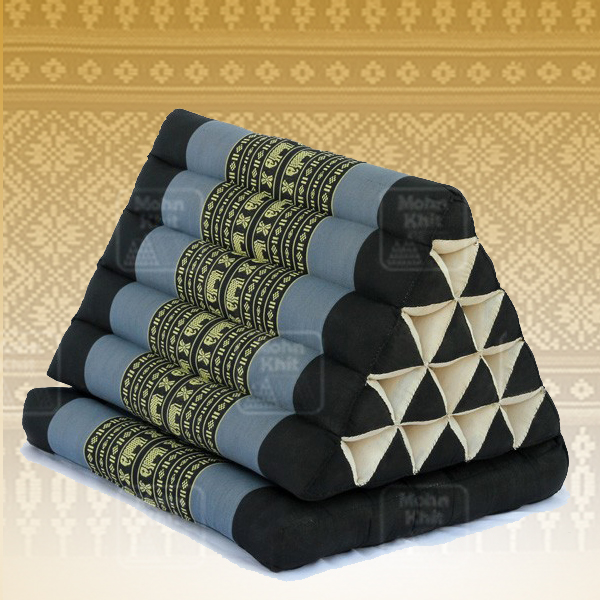 หมอนสามเหลี่ยม 15 ช่องติดเบาะ 1 พับ 55cmx76cmx36 cm Triangle Khit Thai Floor Cushions Traditional handmade 15 holes with 1 part of mattress.