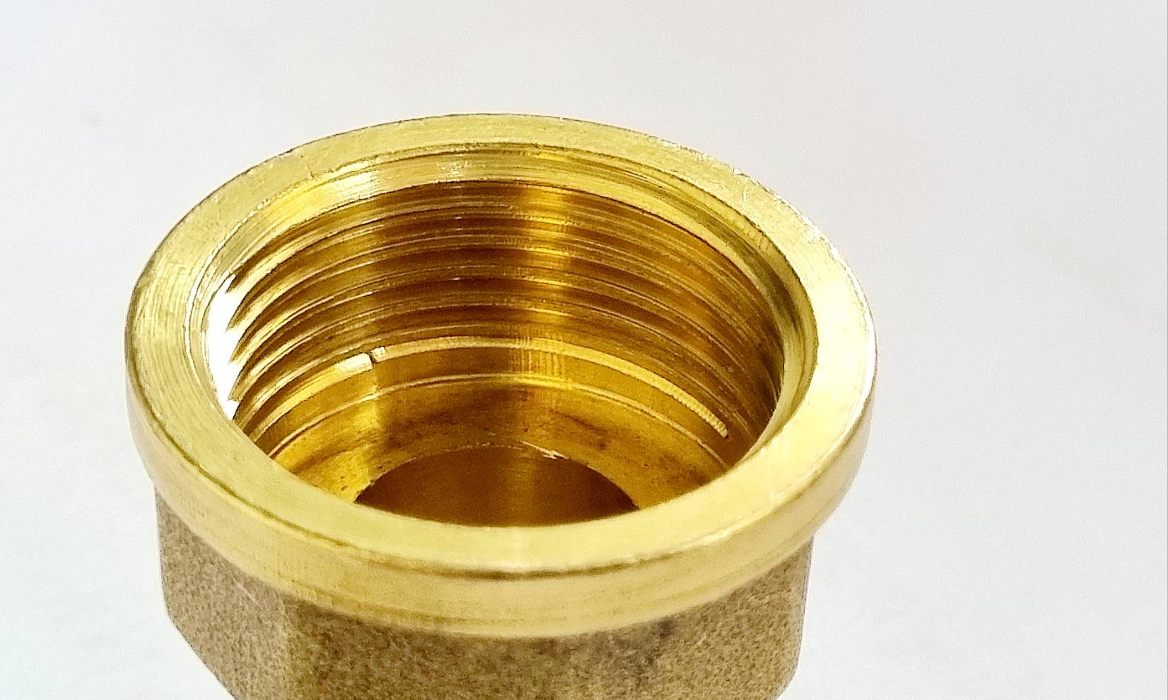 ข้อลดทองเหลือง เกลียวใน 6 หุน เกลียวนอก 4 หุน #2501