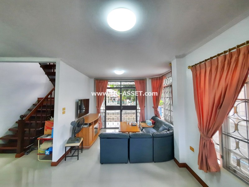 ขายบ้านเดี่ยว ม.วรารมย์ เฟส2 ถ.เพชรกษม 81 แขวงบางบอน เขตบางบอน กรุงเทพ / พื้นที่ 2 ชั้น 53 ตารางวา