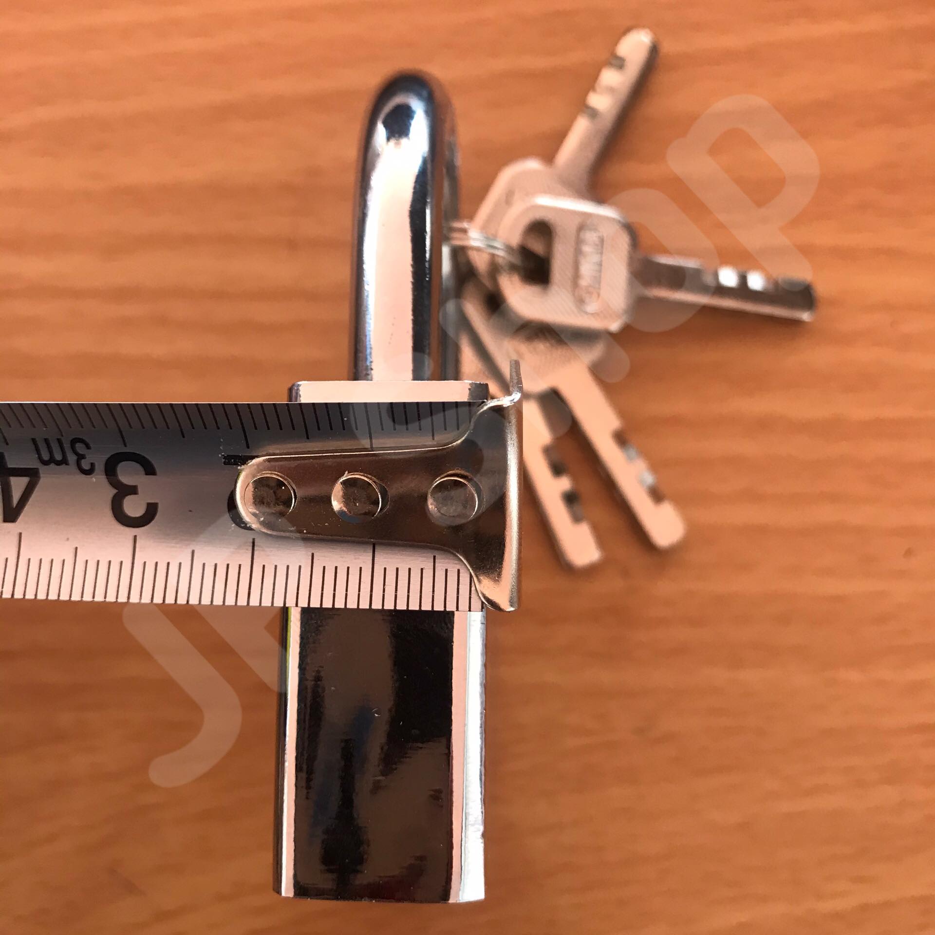 กุญแจล็อคบ้าน ล็อคครัว ล็อคอเนประสงค์ 60 มม. ล็อคแน่นหนา คงทน ราคาถูก สนใจสั่งซื้อได้เลย ห่วงสั้น #907