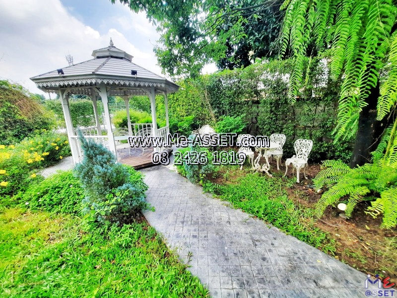 ขายที่ดินพร้อมสิ่งปลูกสร้าง ย่าน สวนตะไคร้ สนามจันทร์ พระปฐมเจดีย์ เซ็นทรัลนครปฐม : ใกล้มหาวิทยาลัยศิลปากร : 1.5 ชั้น 197 ตร.วา