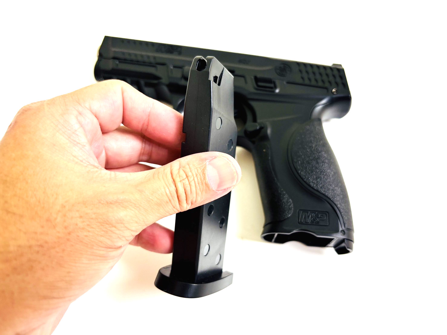 ปืนอัดลมสั้น รุ่น M&P9 Smith&Wesson ระบบชักยิงทีละนัด