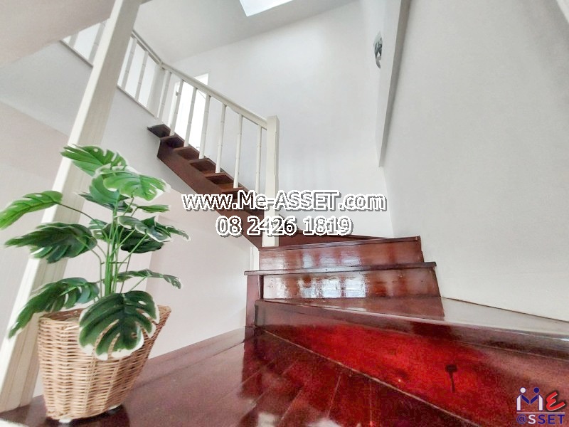 ขายทาวน์เฮ้าส์ รีโนเวทใหม่ ย่าน คูคต ลำลูกกา คลอง2 เสมาฟ้าคราม ปทุมธานี : ม.บุศรินทร์ 2 : 2 ชั้น 21.2 ตร.วา