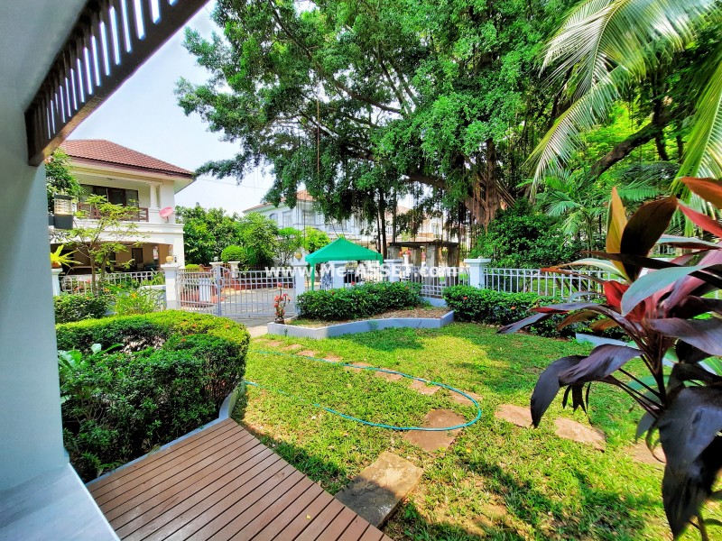 ขายบ้านเดี่ยว ม.นันทวัน วงแหวน-รัตนาธิเบศร์ ถ.ตลิ่งชัน-สุพรรณบุรี ต.เสาธงหิน อ.บางใหญ่ นนทบุรี ต้นโครงการ ติดสวนสาธารณะ หน้าบ้านไม่ชนใคร / พื้นที่ 2 ชั้น 146.7 ตารางวา