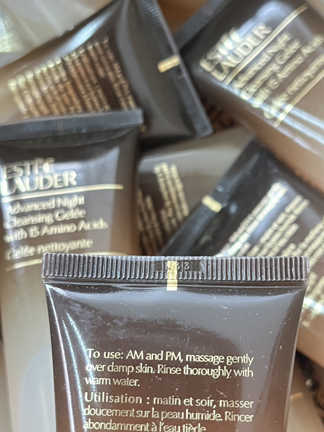 รุ่นไม่มีกล่อง Estee Lauder Advanced Night Cleansing Gelée Cleanser with 15 Amino Acids ของแท้