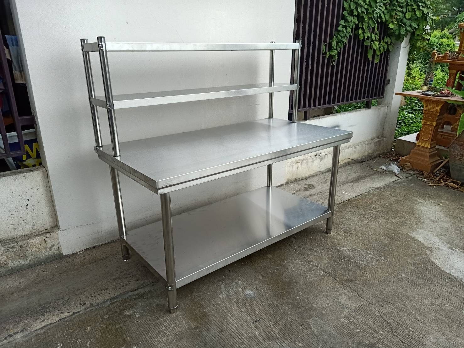 โต๊ะสแตนเลส 2 ชั้นแบบพร้อมเสริมชั้น รุ่น: WSCT-126080+ชั้นเสริม