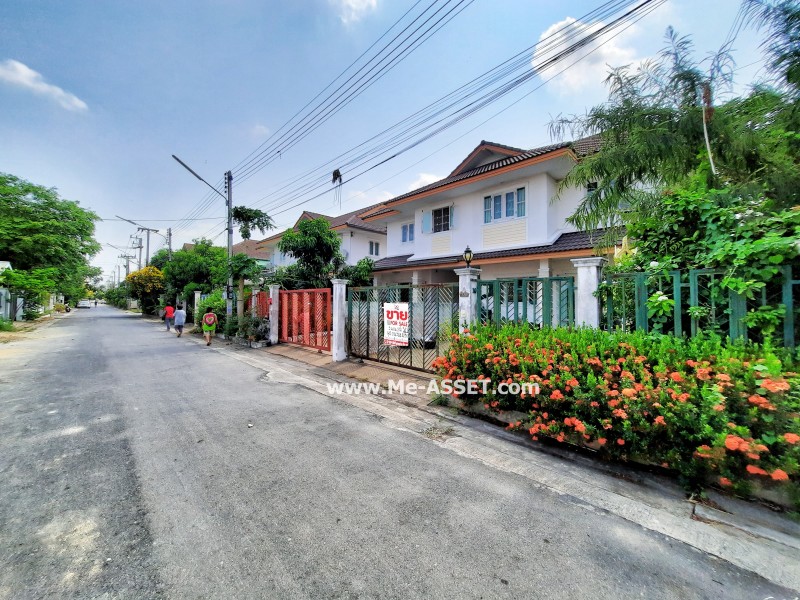 ขายบ้านแฝด ม.พิชญธารา ศาลายา ถ.เลียบคลองมหาสวัสดิ์ ต.ศาลายา อ.พุทธมณฑล นครปฐม ใกล้ ม.มหิดล / พื้นที่ 2 ชั้น 54.3 ตารางวา