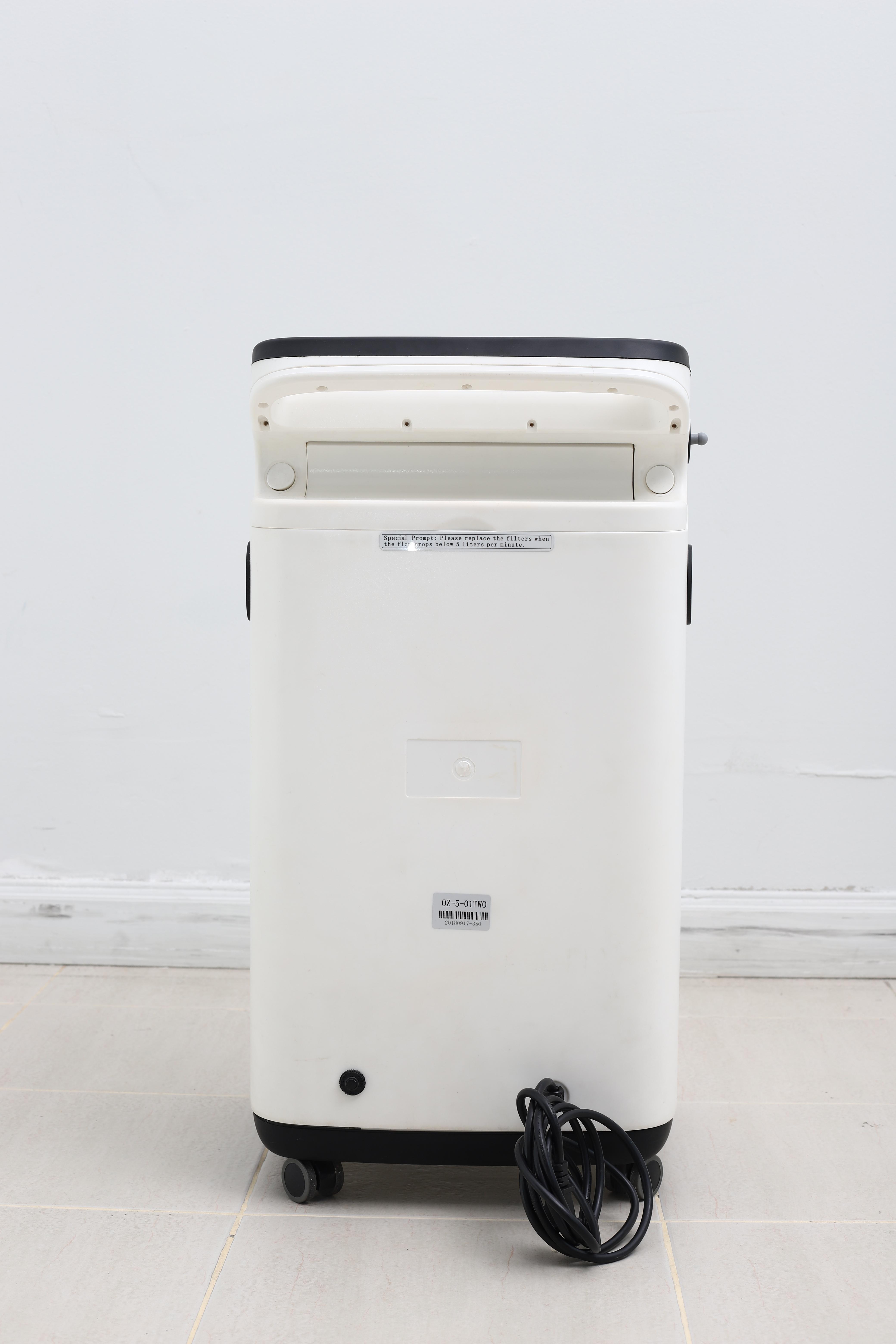 เครื่องผลิตออกซิเจนเครื่องเพิ่มความเข้มข้นของออกซิเจน 5 ลิตร ยี่ห้อ Owgels รุ่น OZ-5-01TW0