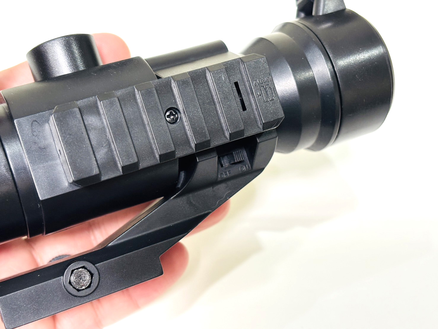 Aimpoint แบบยาว เปิดไฟ LED ได้