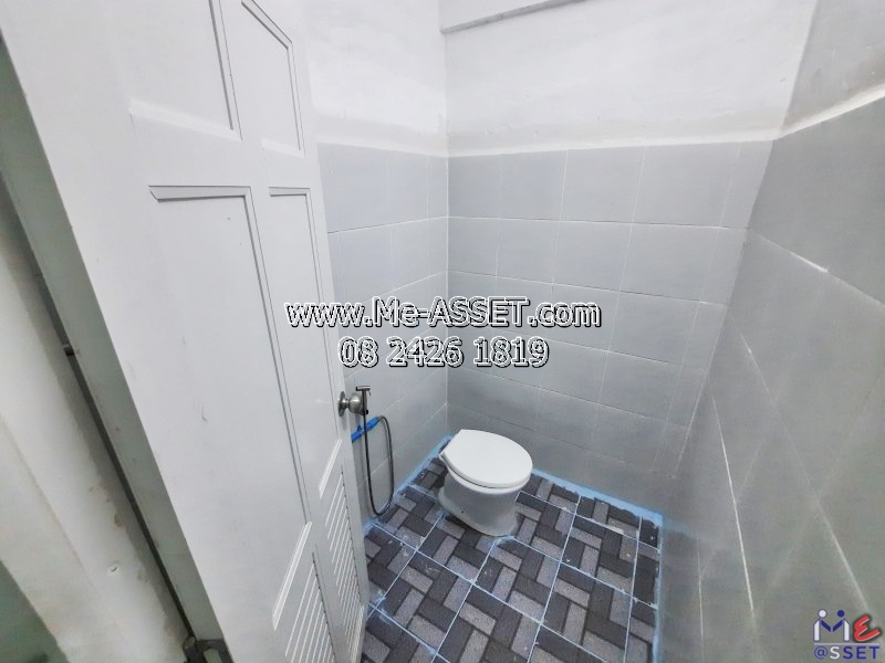 ขายอาคารพาณิชย์ พร้อมกิจการหอพัก 135 ห้อง ย่าน ซอยใจเอื้อ บางขะแยง อำเภอเมืองปทุม : ซ.ใจเอื้อ 1 : 10 คูหา 5 ชั้น 232.3 ตร.วา