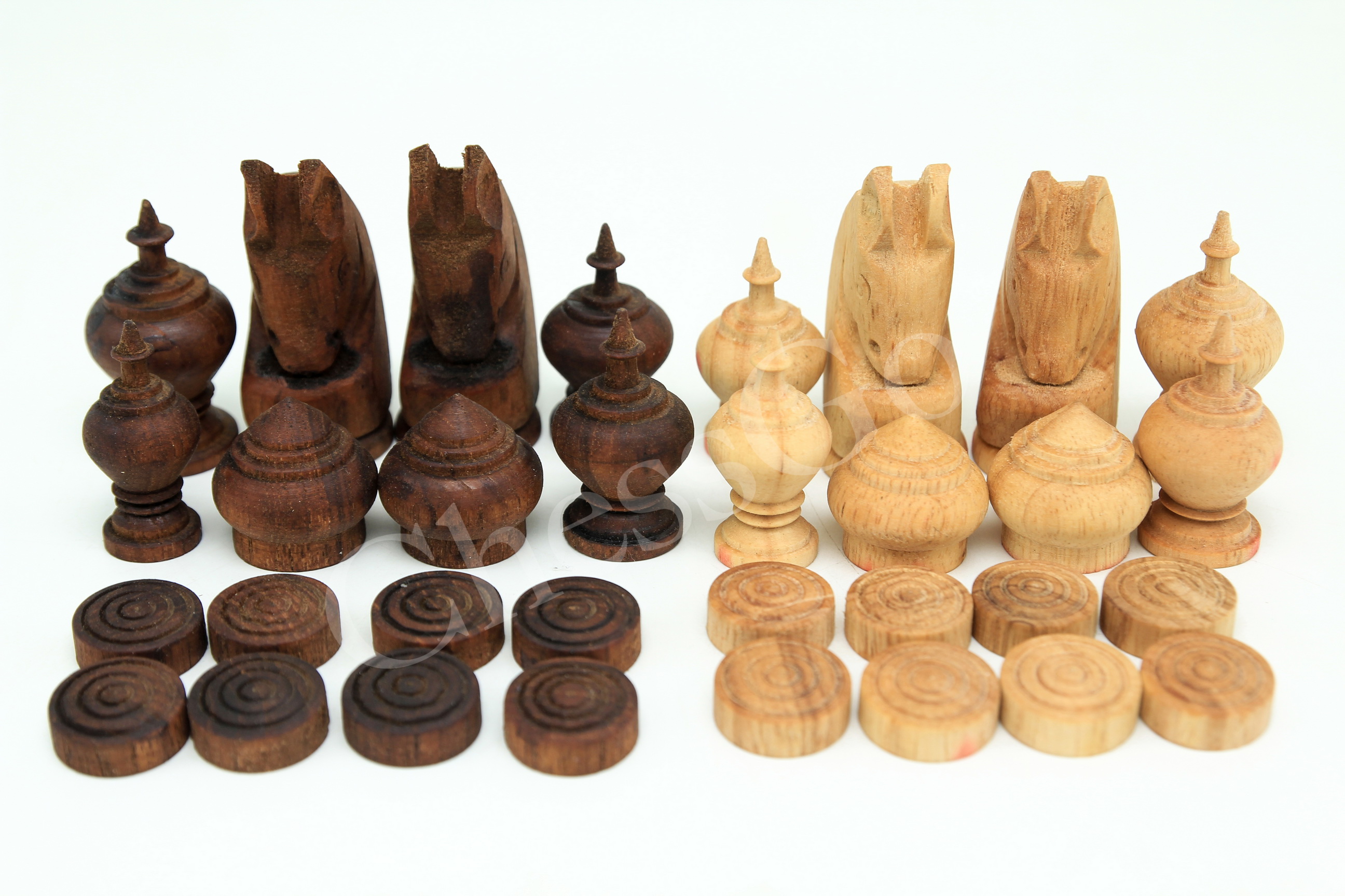 ชุดหมากรุกไทย(กระดานไม้อัด+ตัวไม้รุ่นปกติ)