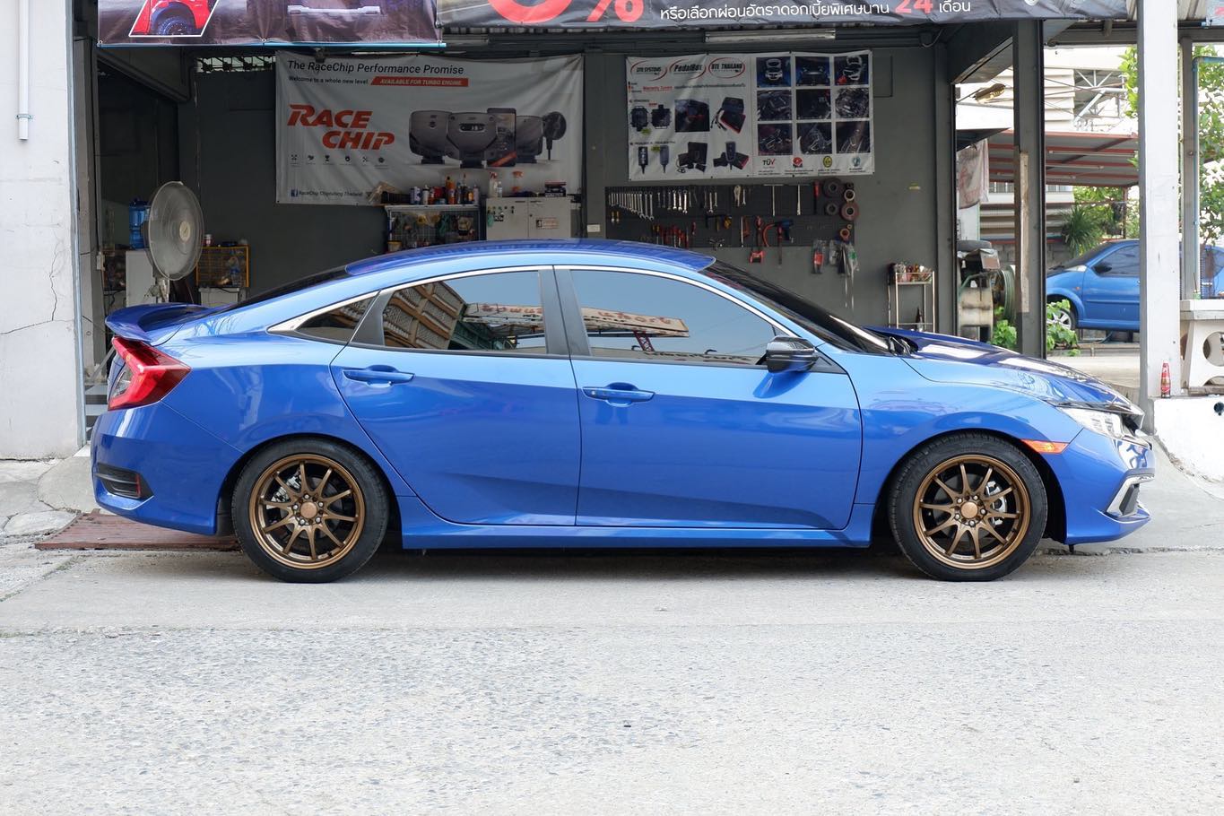 สปอยเลอร์ RS สำหรับ CIVIC FC พร้อมไฟเบรก LED รับประกันงานติดตั้ง 5 ปี