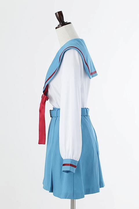 ชุดนักเรียนหญิงจากฮารุฮิ