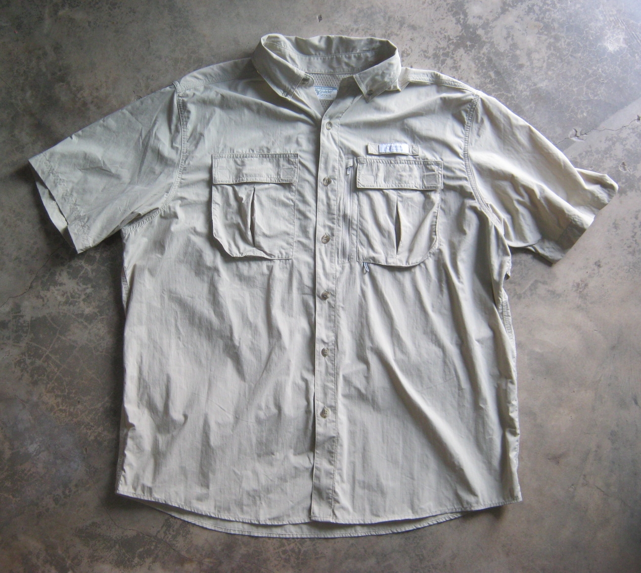 เสื้อเดินป่า