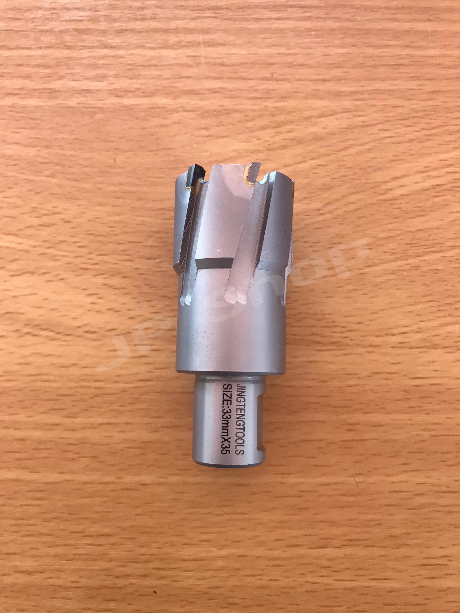 ดอกสว่านเจ็ทบอส แบบโฮลซอว์คาร์ไบสำหรับเจาะเหล็กหนา ด้วยสว่านแม่เหล็กไฟฟ้า ขนาด33*35 มม. #3335