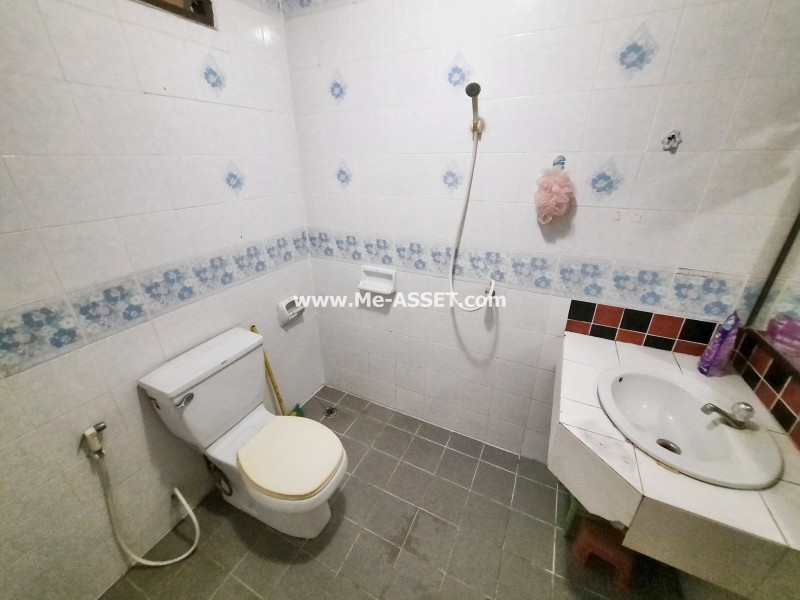 ขายทาวน์โฮม 3 ชั้น 18 ตรว ม.พรบดินทร ถ.นวมินทร์ 157 เขตบึงกุ่ม กรุงเทพฯ / การเดินทางสะดวกสามารถเข้า-ออกได้หลายเส้นทาง อาทิ ซอยนวลจันทร์ 36, 56, 157