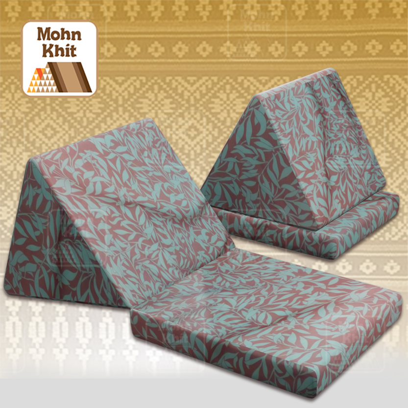 หมอนสามเหลี่ยม 15 ช่องติดเบาะ1 พับ ปลอกสวมซิป 57cmx76cmx36 cm Triangle Khit Thai Floor Cushions Traditional handmade 15 holes with 1 part of mattress.