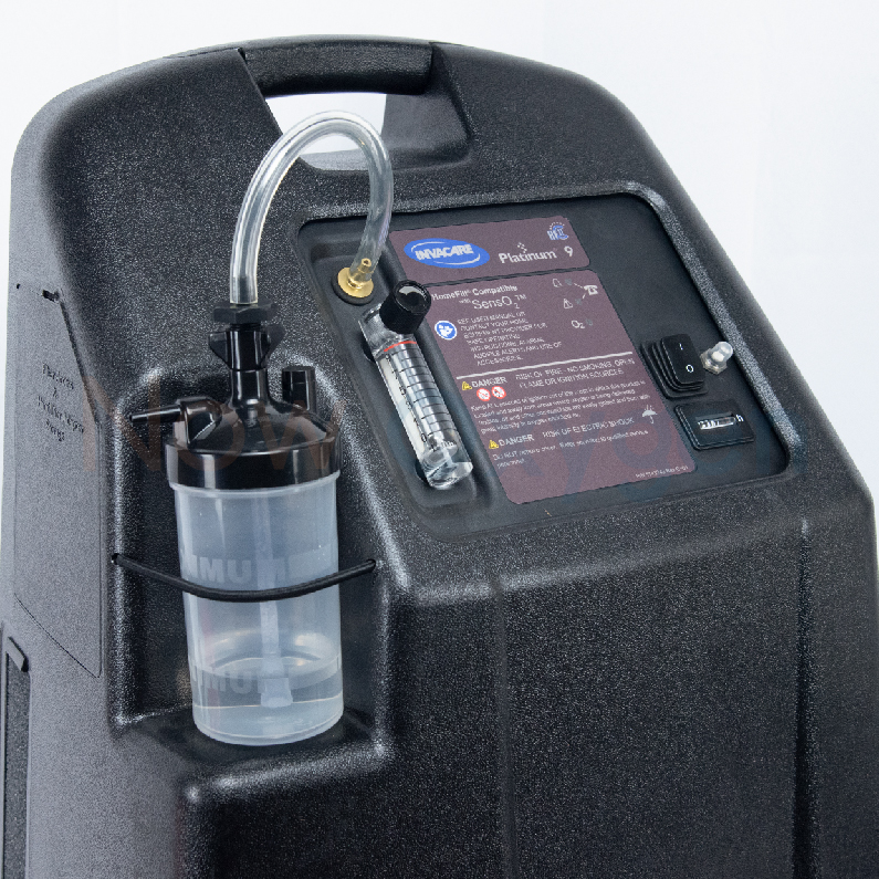 ตู้พักฟื้นสัตว์ขนาด 60*60 ซม. จับคู่กับเครื่องผลิตออกซิเจนขนาด 9 ลิตร Invacare Platinum 9