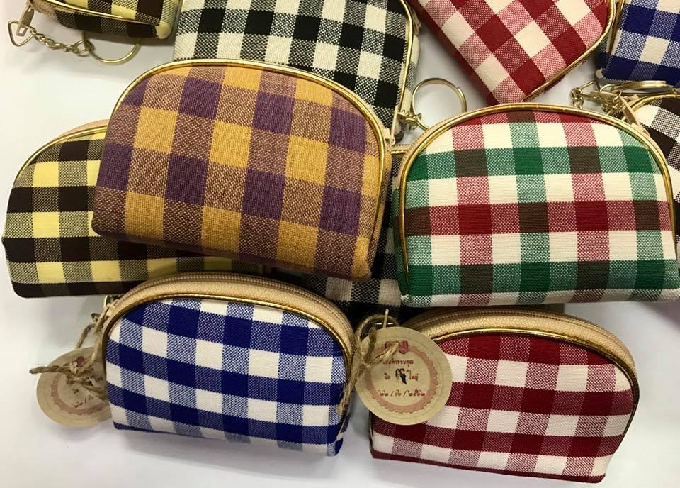 พวงกุญแจ กระเป๋าเหรียญผ้าขิด ของขวัญ ของชำรวย 7x9x cm// Keychain Coin Bag