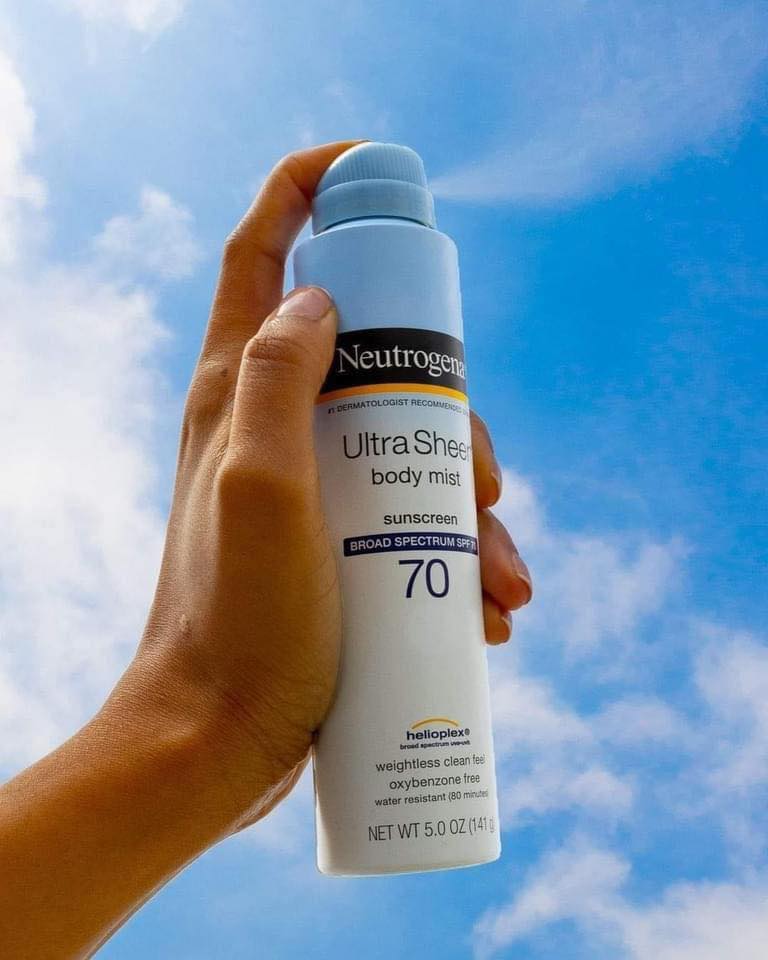 Neutrogena Ultra Sheer Body Mist Sunscreen Spray Broad Spectrum SPF70 141g. สเปรย์กันแดด