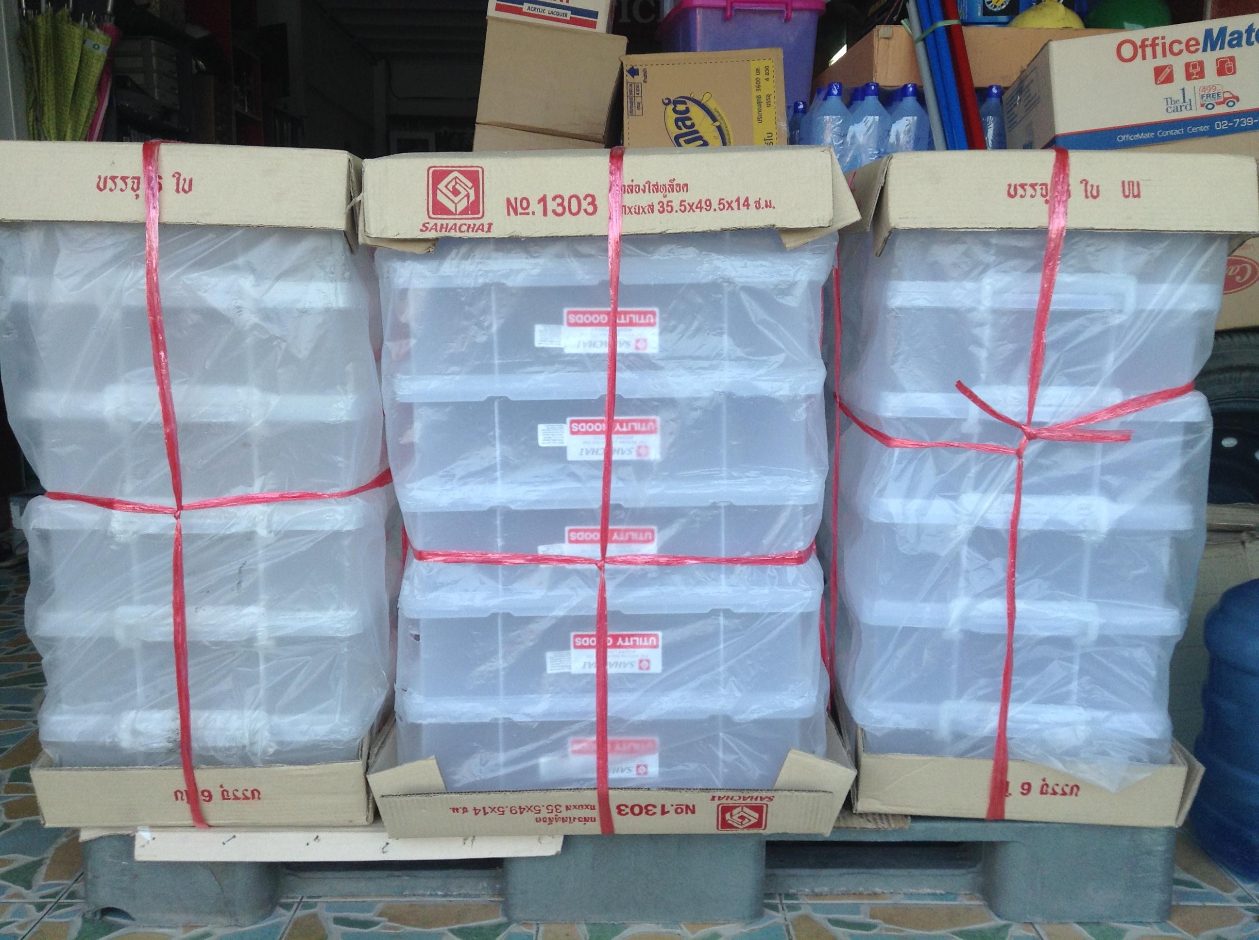 กล่องพลาสติกใส่รองเท้า
