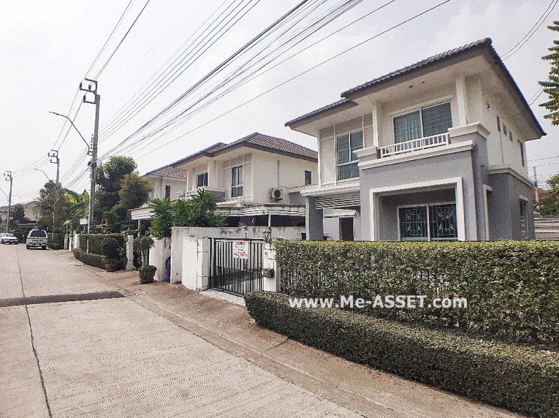 ขายบ้านแฝด ม.พฤกษาวิลล์ ถ.รามคำแหง 160 ซ.มิสทีน แขวงสะพานสูง เขตสะพานสูง กรุงเทพ ต้นโครงการ ถนนเมน หน้าบ้านไม่ชนใคร / พื้นที่ 2 ชั้น 38.3 ตารางวา