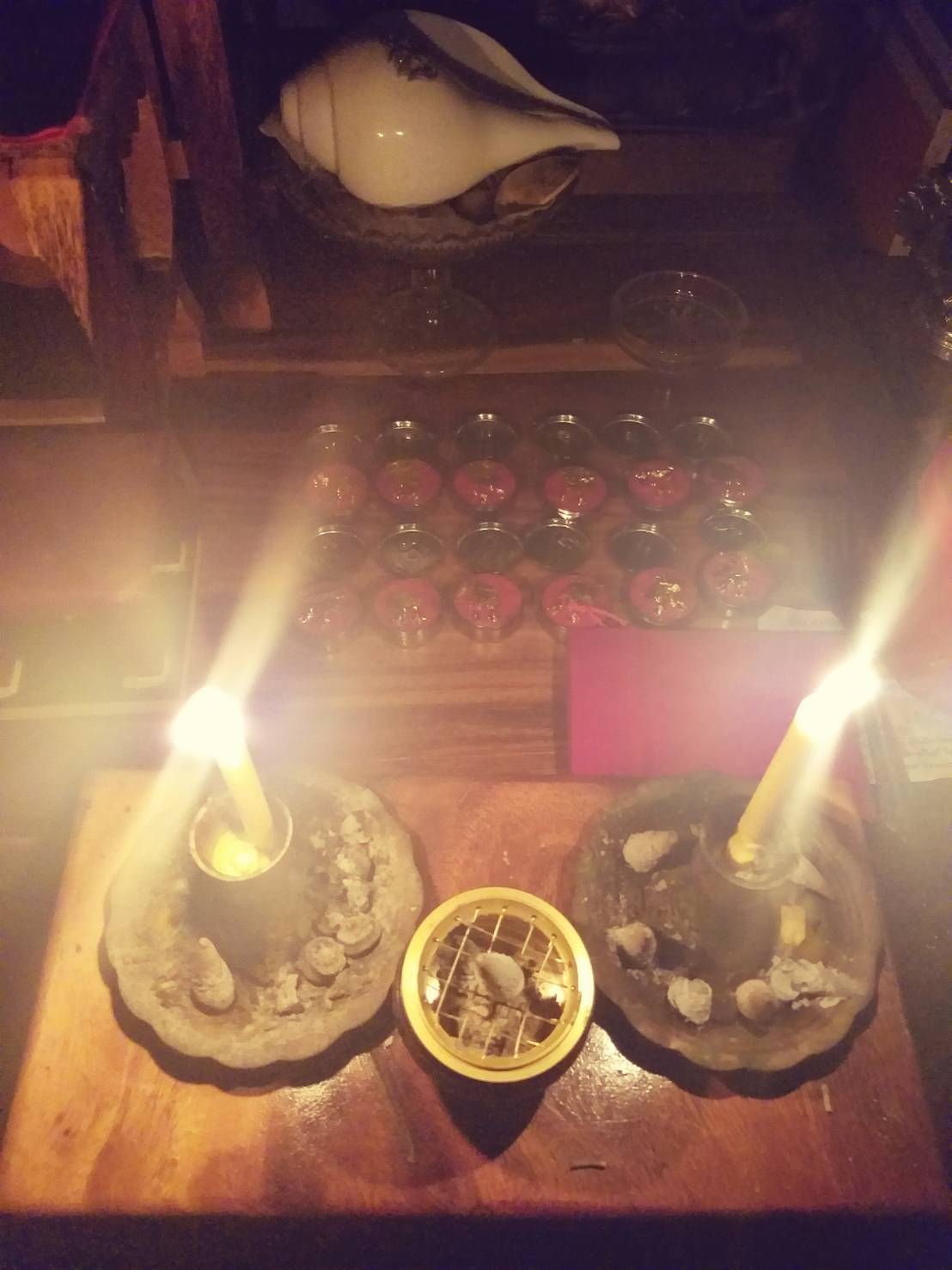 สีผึ้งพญาต่อเสน่ห์เมตตาค้าขายปลุกเสกแล้ว แถมฟรียันต์ มีของพร้อมส่งคะ