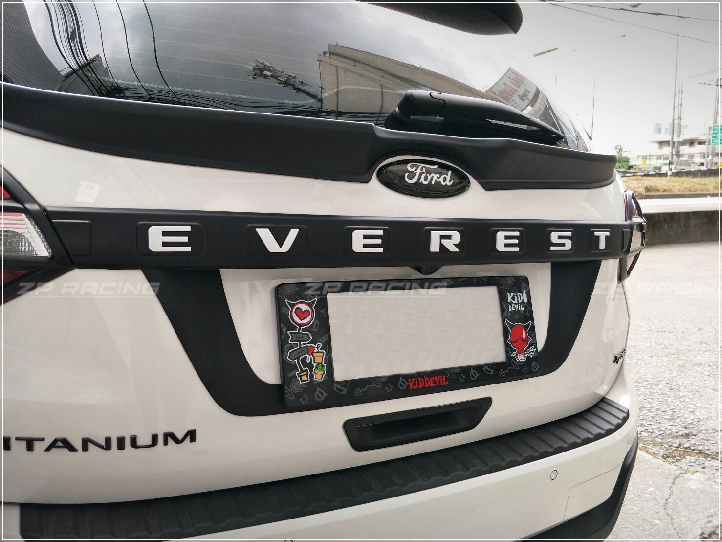 สปอย์เลอร์กลาง FORD EVEREST 2015-2021