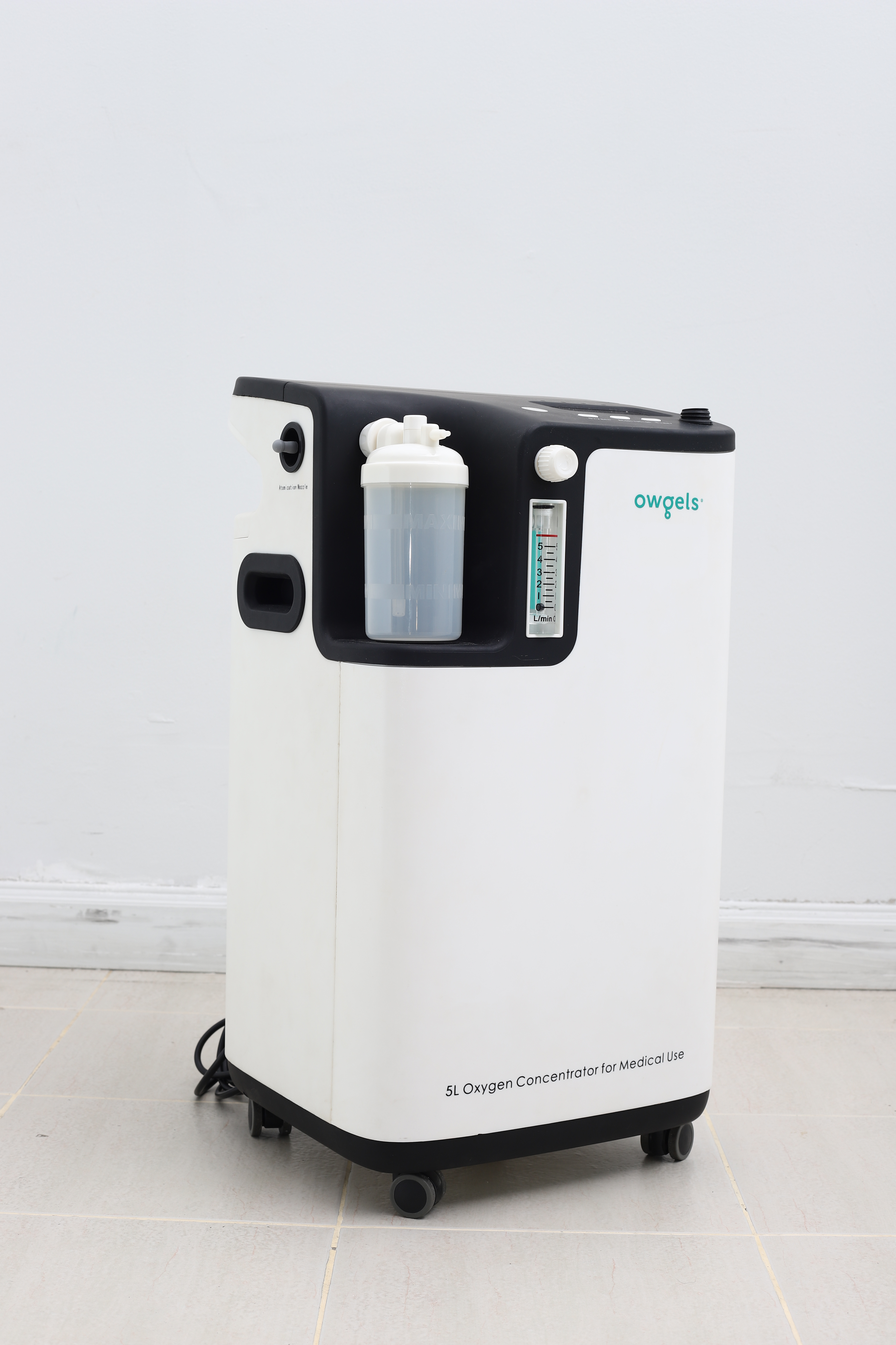 เครื่องผลิตออกซิเจนเครื่องเพิ่มความเข้มข้นของออกซิเจน 5 ลิตร ยี่ห้อ Owgels รุ่น OZ-5-01TW0