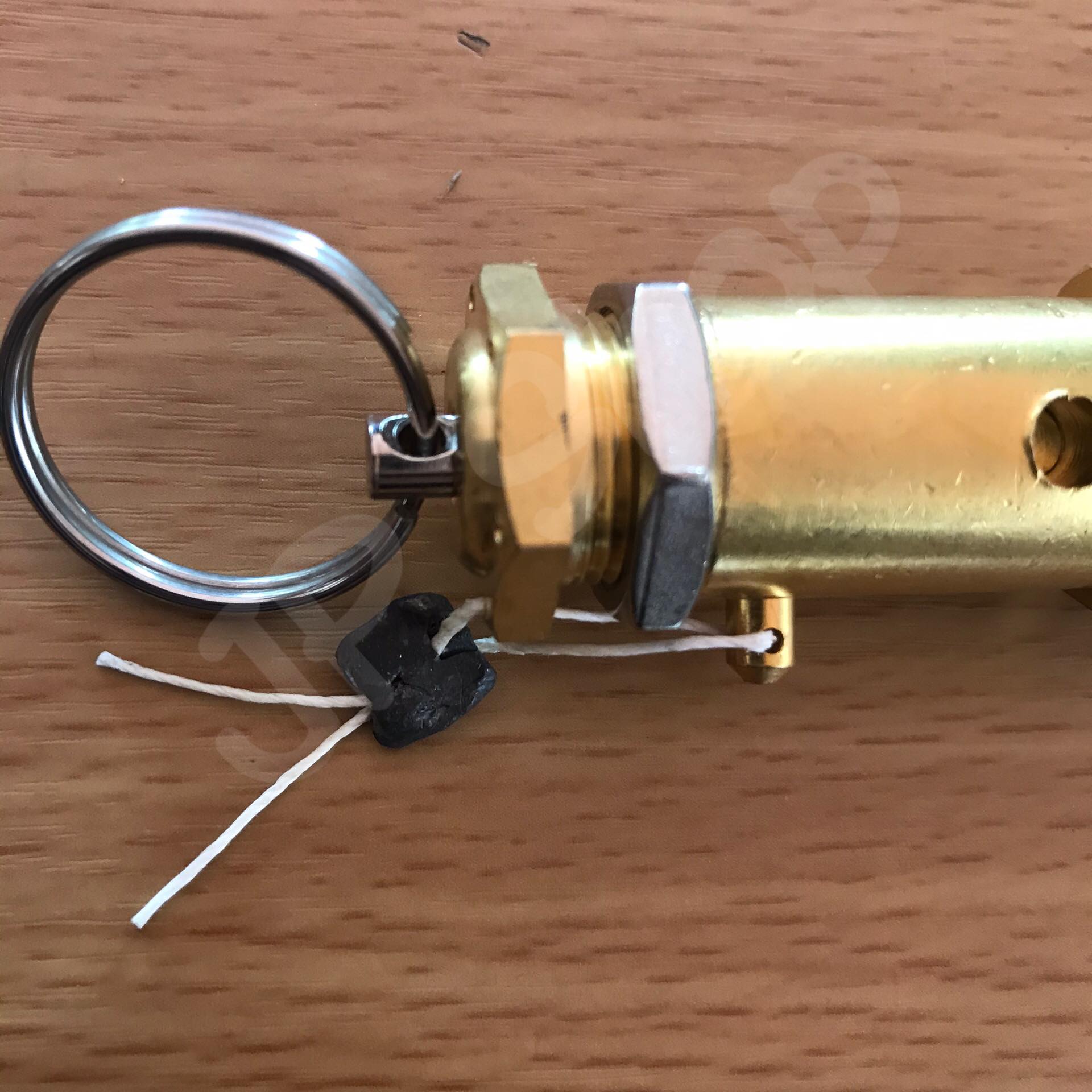 เซฟตี้วาล์ว โปโลลม ปั๊มลม เกลียวนอกNPT 4 หุน (1/2") ทองเหลือง รับแรงดันสูงสุถ9บาร์ ตัดรอบส่งทุกๆชั่วโมง #1025