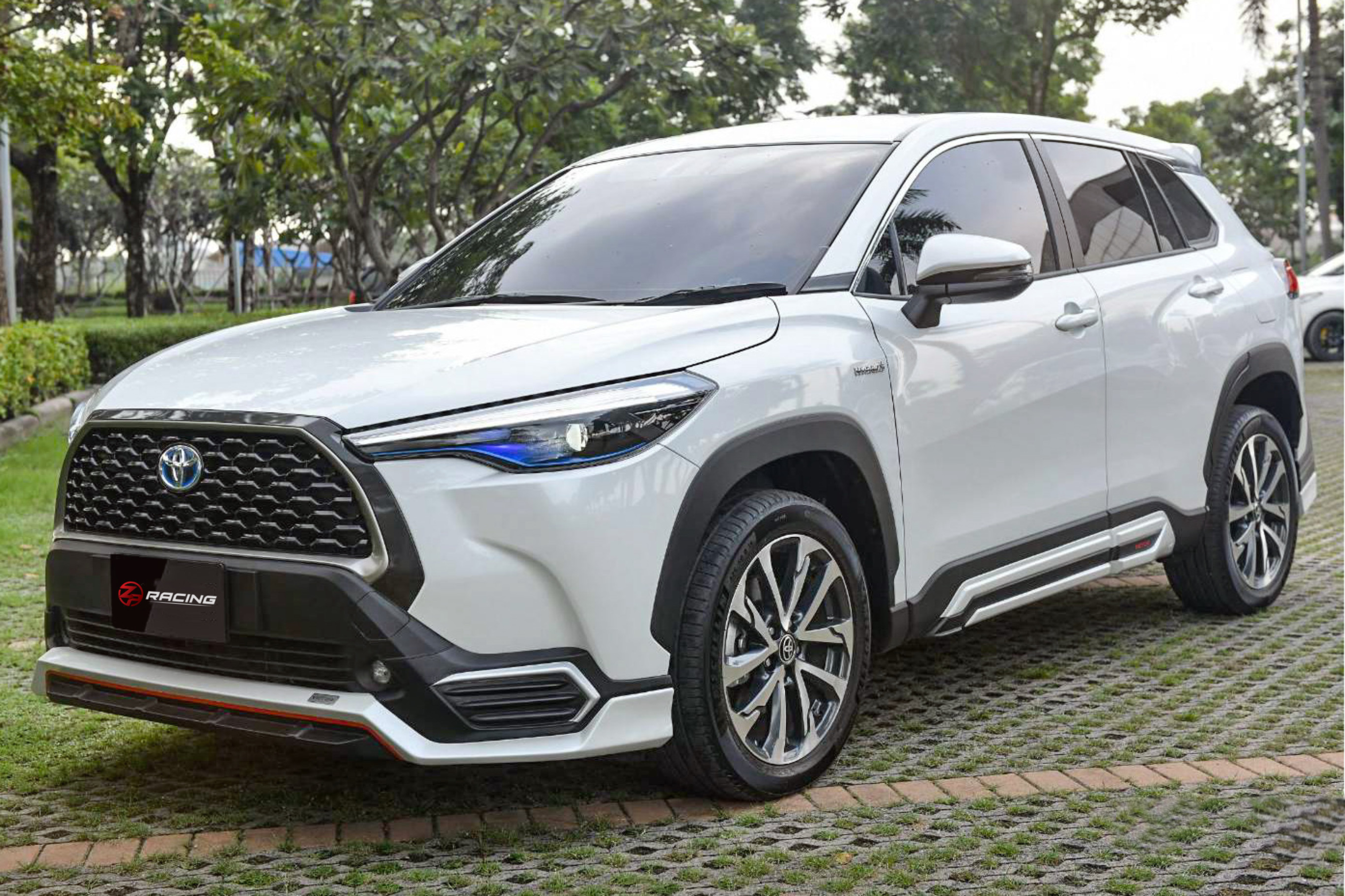 ชุดแต่ง ชุดสเกิร์ต Toyota Corolla Cross VICTOR