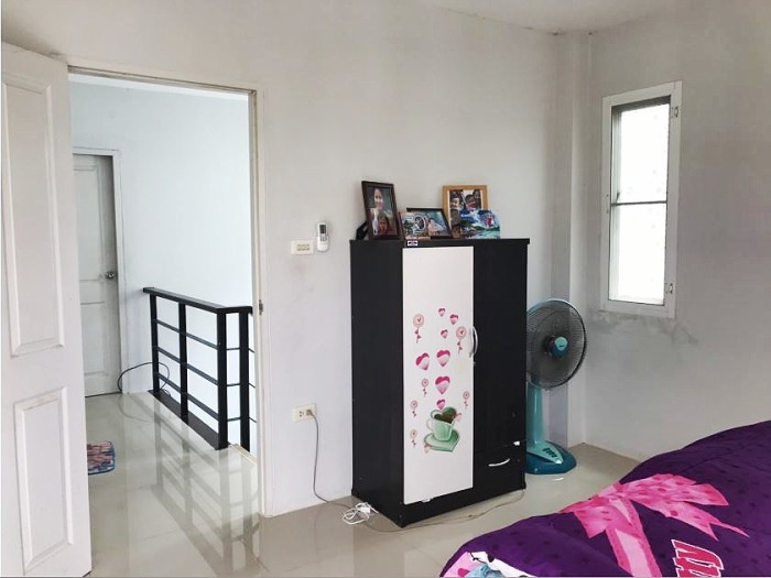 ขายบ้านแฝด ม.วิเศษสุขนคร 19 เฟส 2 ถ.พระราม 2 ซ.วัดพันท้ายนรสิงห์ ต.พันท้ายนรสิงห์ อ.เมือง สมุทรสาคร / พื้นที่ 2 ชั้น 35.9 ตารางวา