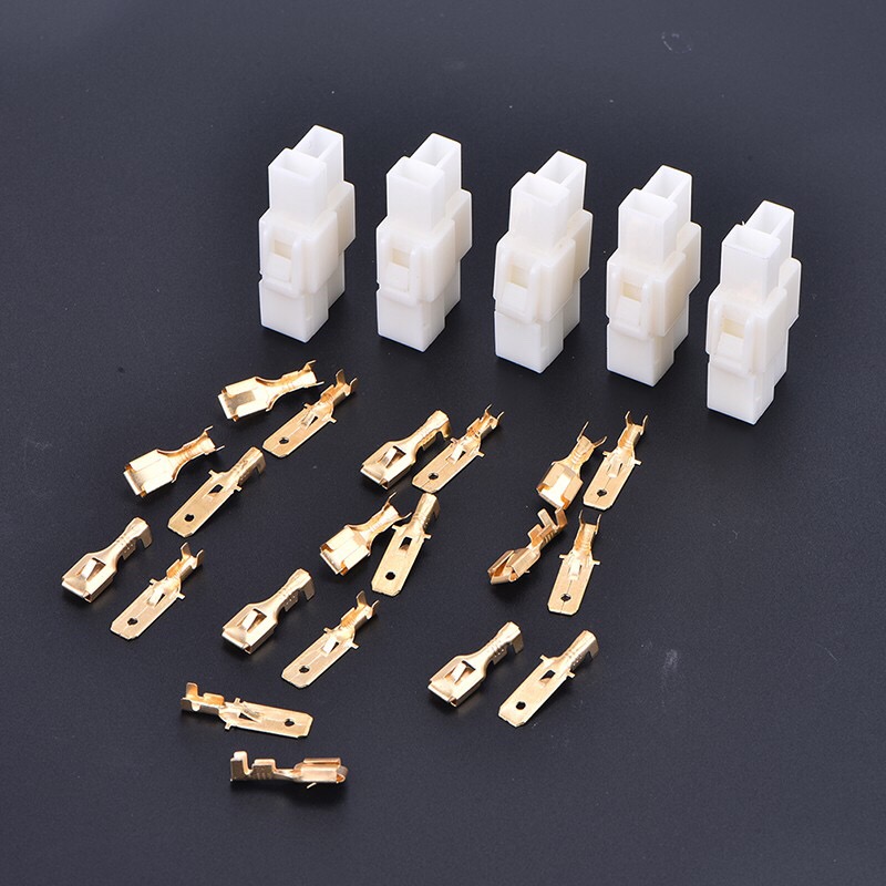 ปลั๊กไฟรถยนต์ ขนาด 6.3mm 2 ช่อง