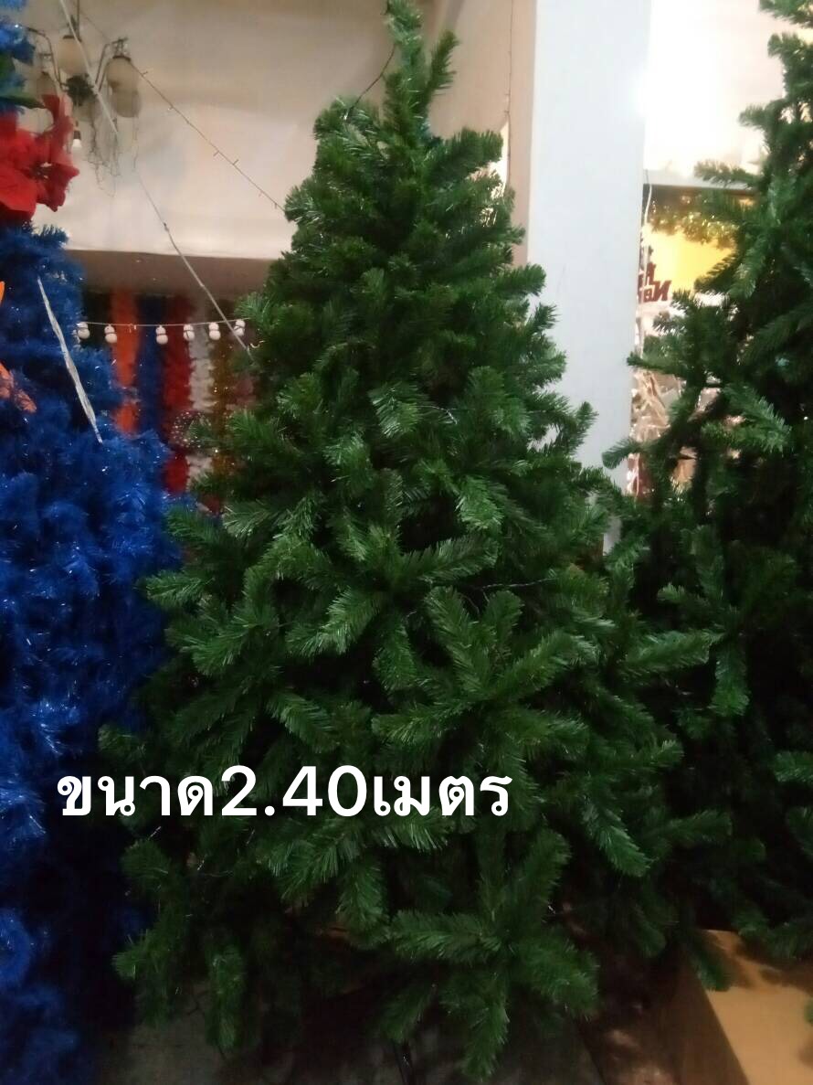 ต้นคริสต์มาสเทียมขนาด 8ฟุต สีเขียว แบบนำไปประดับเองในช่วงเทศกาลวันคริสต์มาสนี้