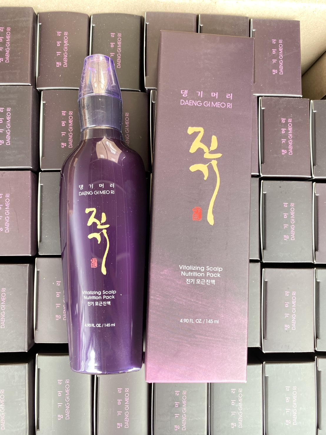 Daeng Gi Meo Ri Vitalizing Scalp Nutrition Pack 145ml. ทรีทเม้นท์บำรุงเส้นผมและหนังศีรษะ