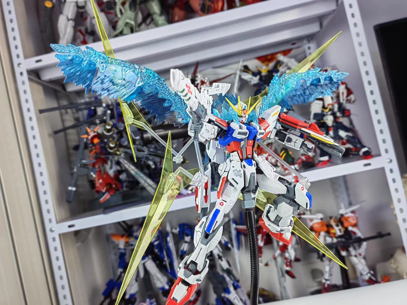 MG 1/100 Star Build Strike Gundam + Universe Booster (6632) [Daban]