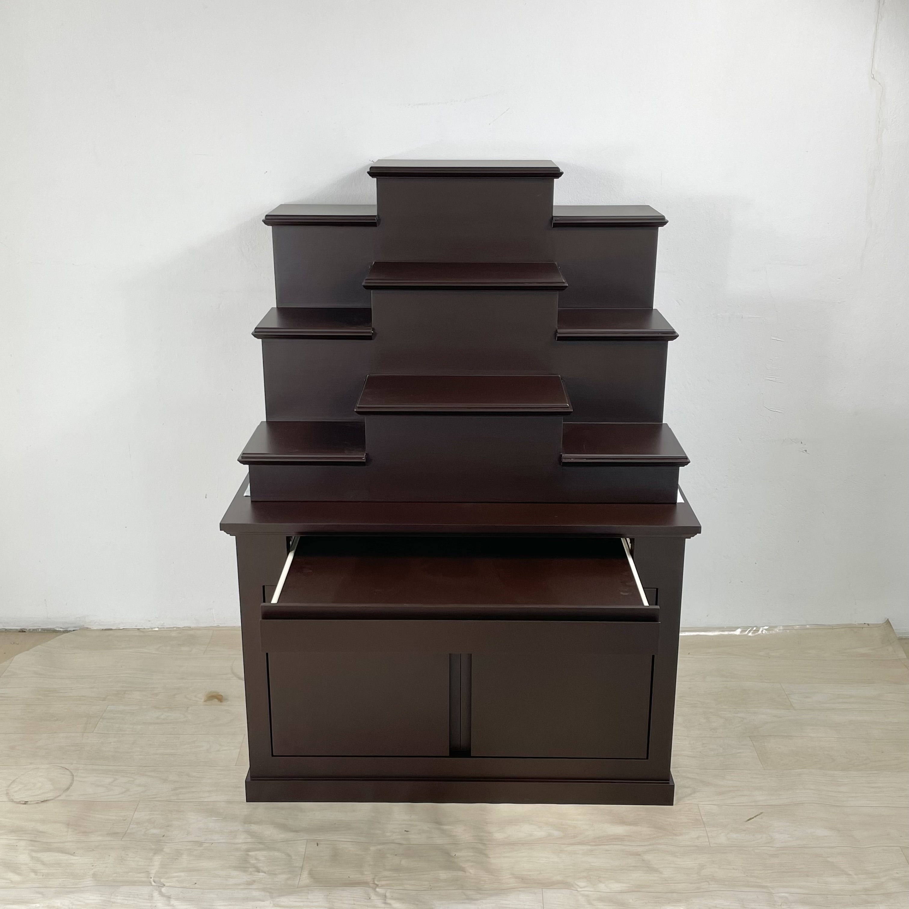 ตู้พระแบบสูง 7x8 ขั้นบันได 9 ขั้น ด้านน้ำตาล